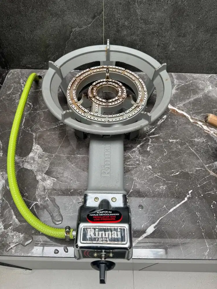 KOMPOR GAS RINNAI API BESAR