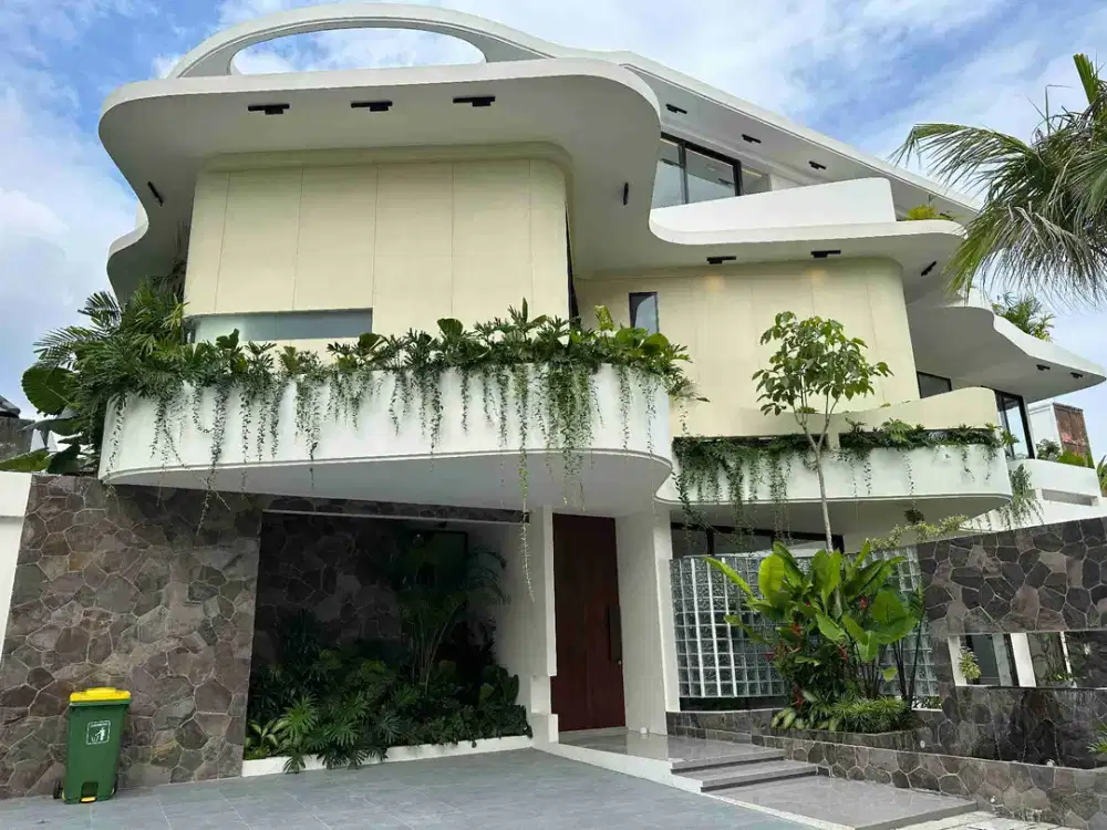 for 2 unit luxury Villas( IDR 20,8 milyar per unit)Kawasan wisatawa Kuta Badung Bali