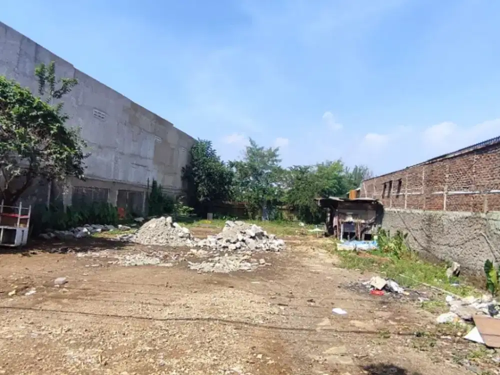 Lahan Datar dan Kering di MainRoad Gede Bage Kota Bandung