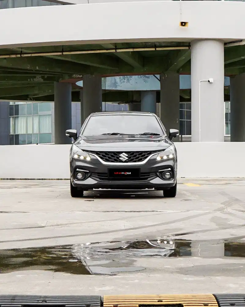 Suzuki Baleno Hatchback 1.5 AT  HUD & sudah camera 360° Th 2023 genap
