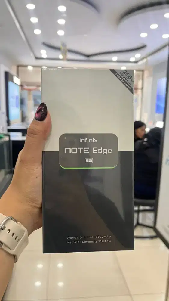Infinix Note Edge 5G 8/256 | Layar 3D curved bodi tipis baterai besar