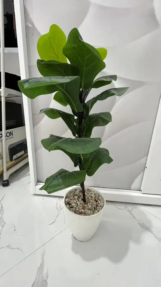 Tanaman hias plastik