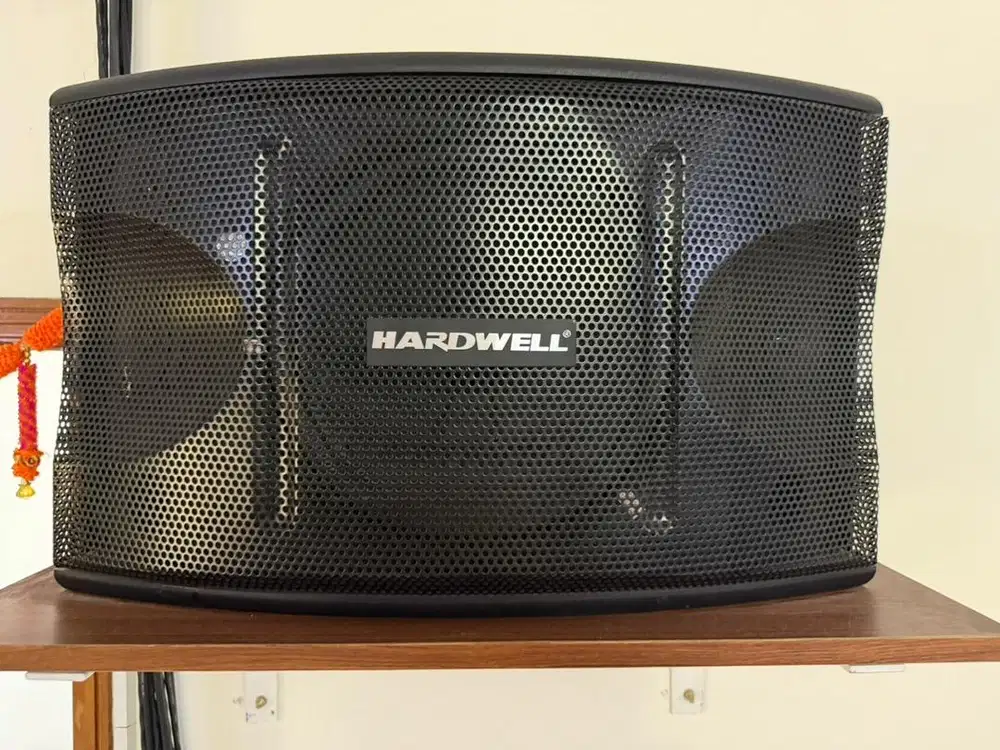 Hardwell speaker