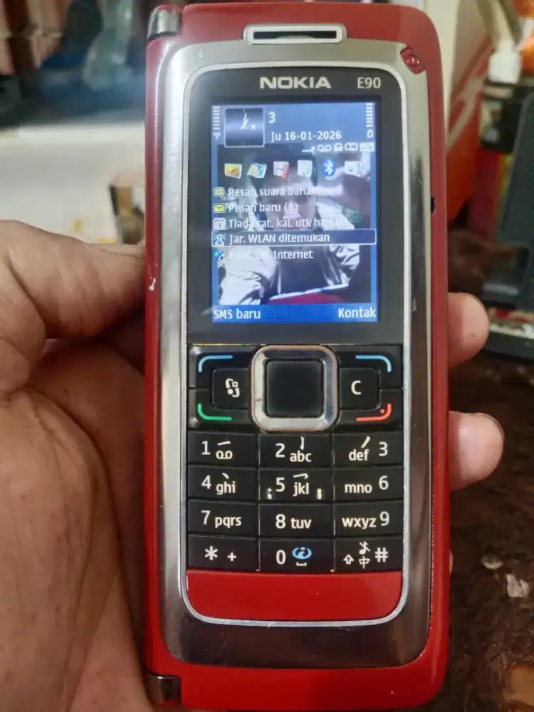 Nokia e90 Ali operator