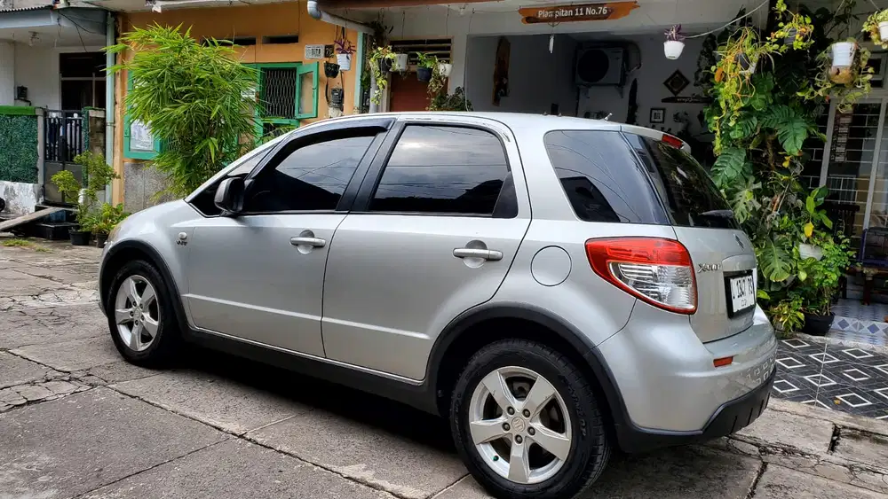 Suzuki SX4 2011 Bensin