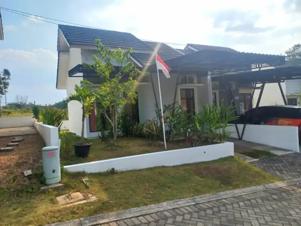 DISEWAKAN RUMAH BSB VILLAGE, AC, TV, KULKAS