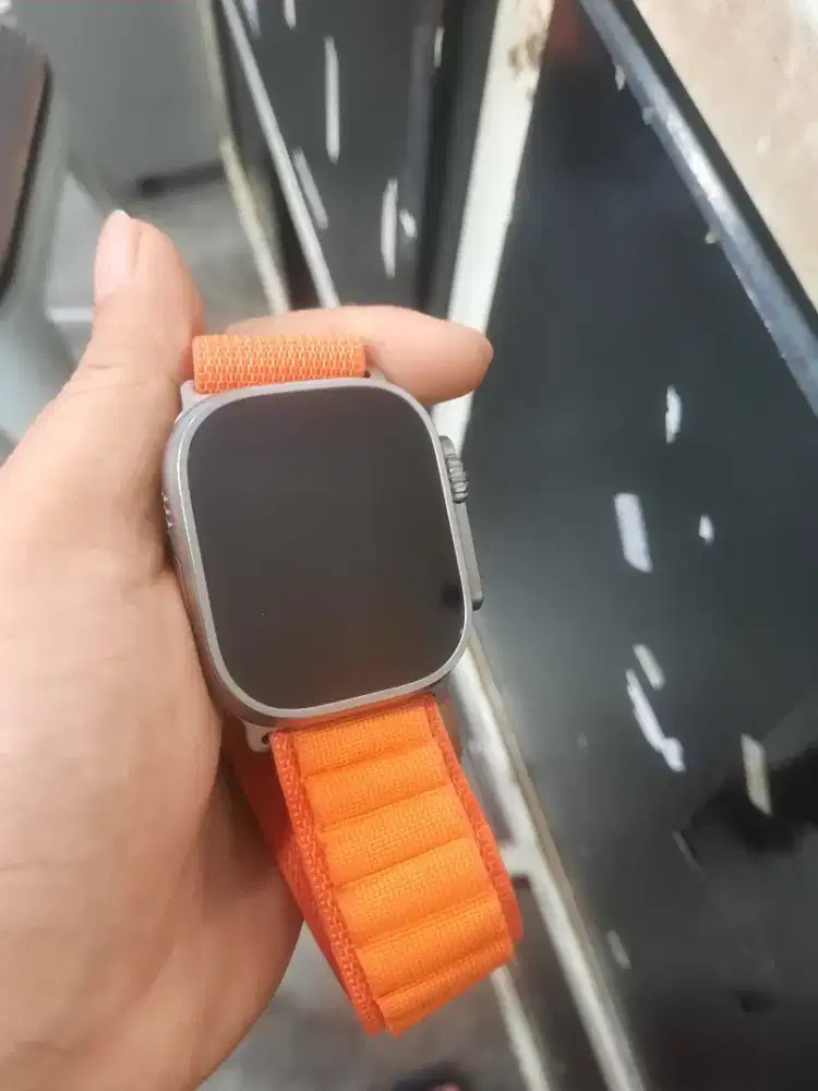 Apple Watch Ultra 49mm second resmi