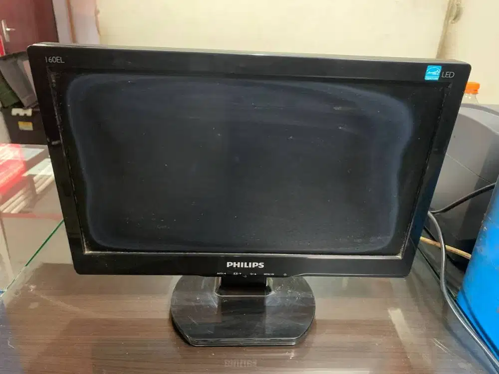 Monitor LED-backlit Philips 16” (Model 160EL1) – Bekas