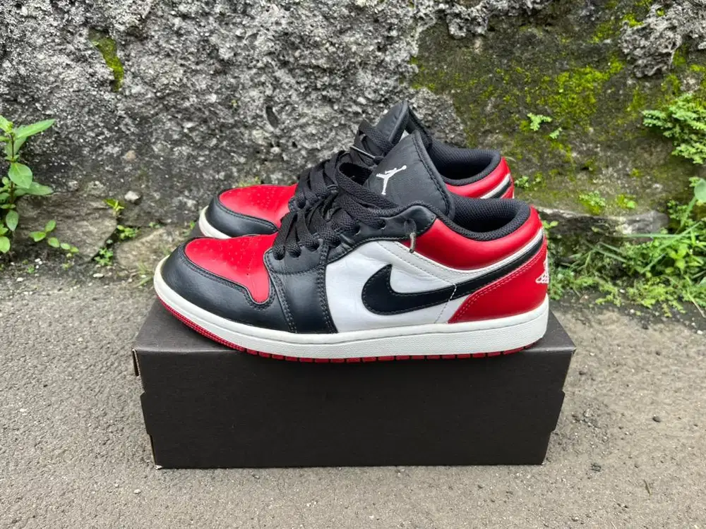 Sepatu Nike Air Jordan 1 Low Bred Toe