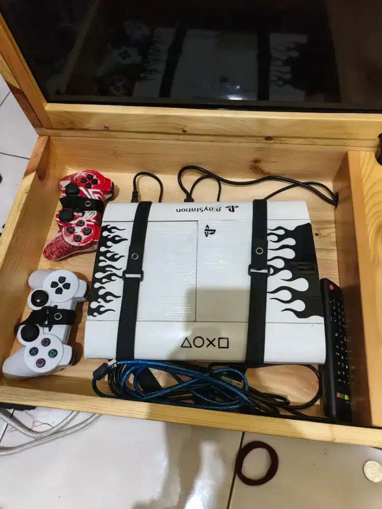 PS3 superslim 500gb with playbox