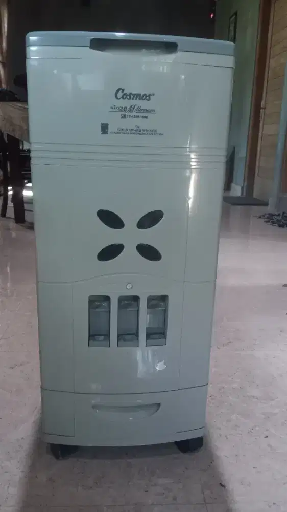 Di jual cepat tempat nyipam beras Cosmos  dan kipas angin