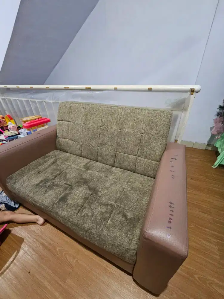 Sofabed bekas 2 dudukan