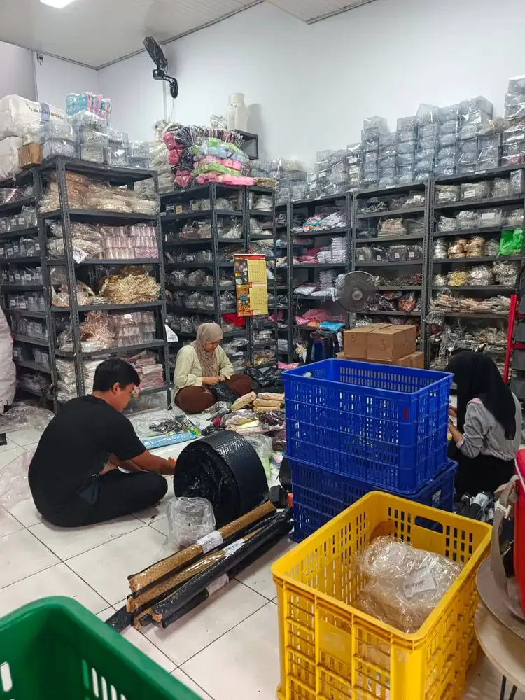 Lowongan Host Live Admin Operasional Tiktok Shop & Baby Sitter ART