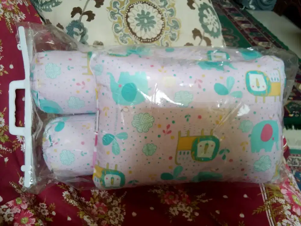 New bantal guling set bABY BAYI, MEREK LITTLE Q