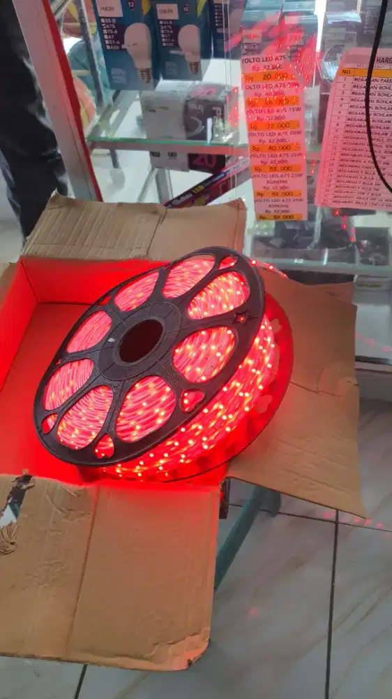 Led Strip warna merah per meter