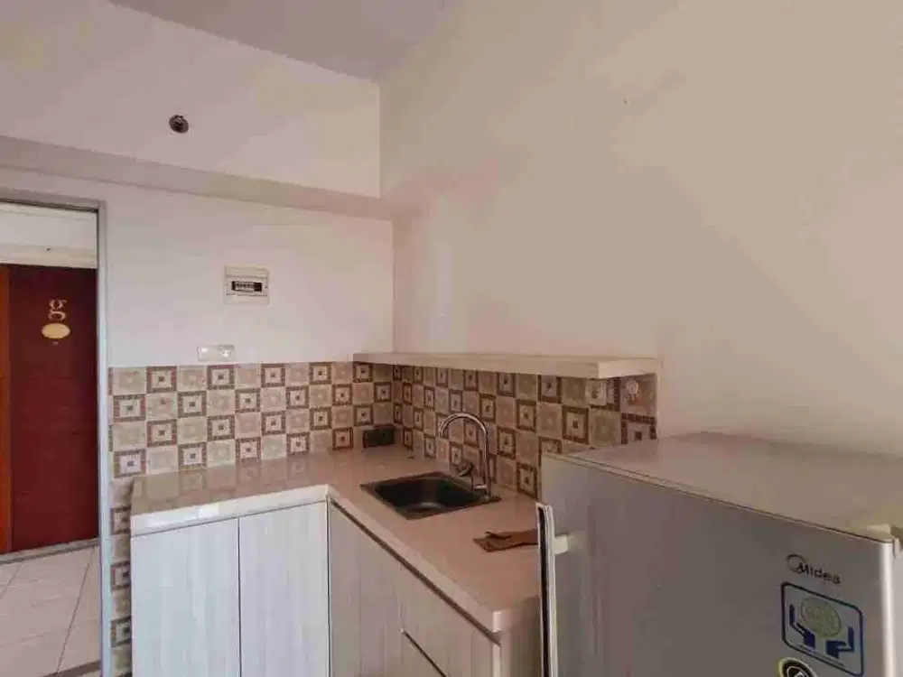 Disewakan Apartemen Gunawangsa Tidar Semi Furnish