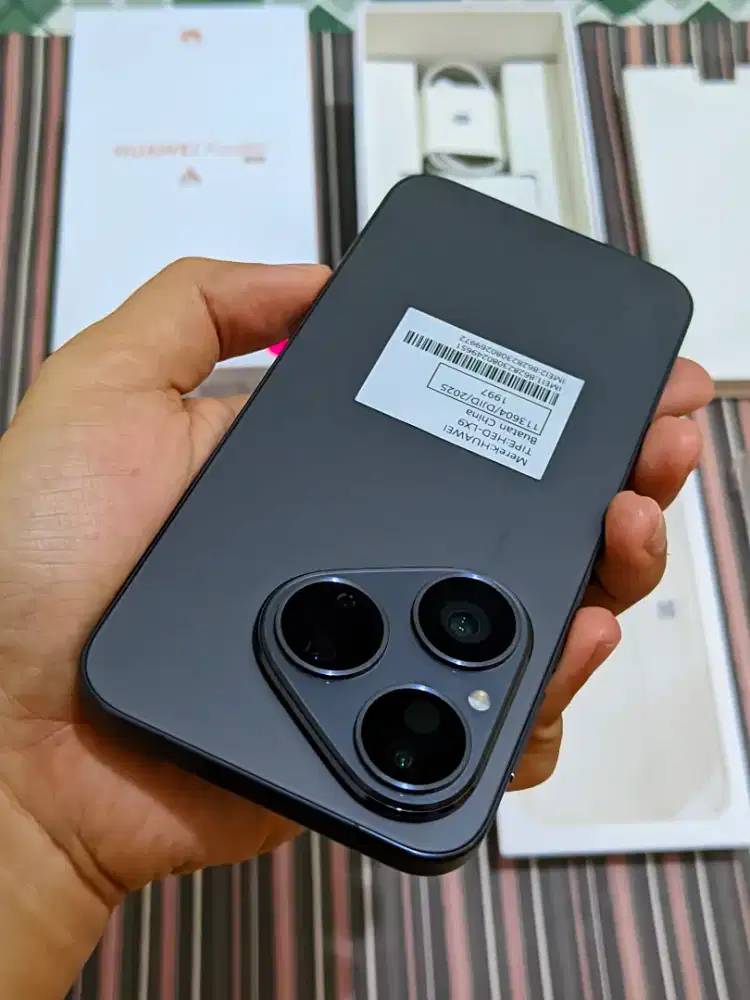 Huawei Pura 80 5G Ram 12/256 fullset 1 bulan pemakaian