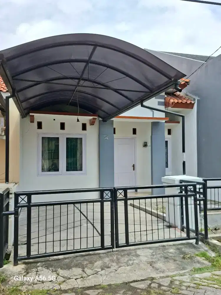 Disewakan Rumah Medokan asri utara ( belakang graha YKP )