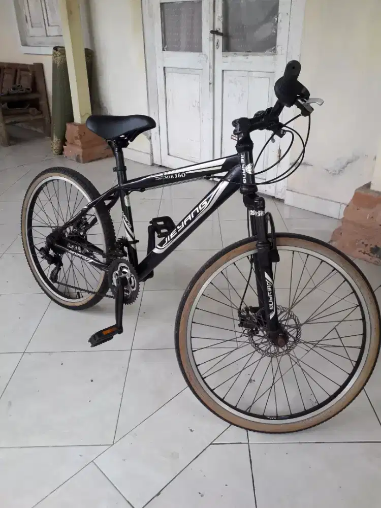 Jual sepeda MTB jieyang ukuran 24 warna hitam