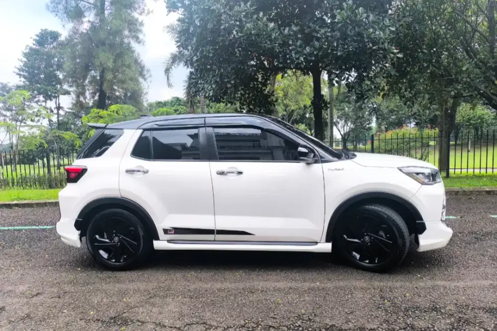 Toyota RAIZE GR Sport TSS-AT - ISTIMEWA