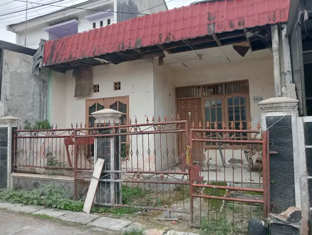 DIJUAL RUMAH PERUMNAS DEKAT JALAN RAYA UTAMAN