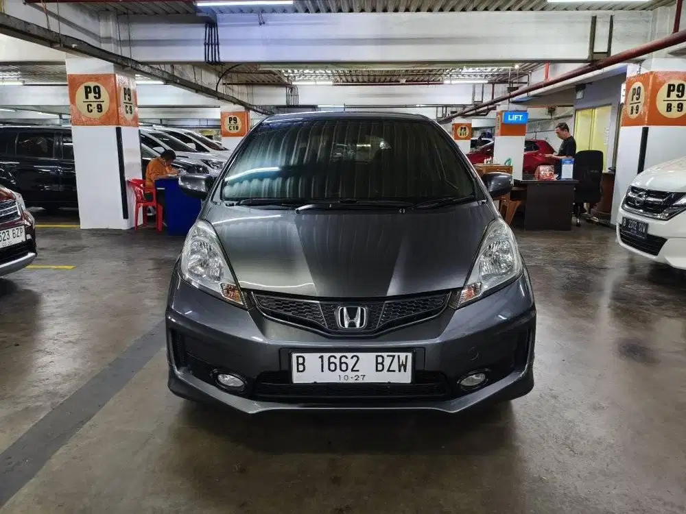 HONDA JAZZ RS AT 2012