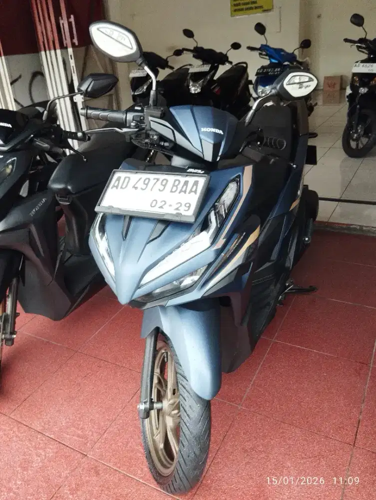 VARIO 125 ISS KEYLESS TAHUN 2024