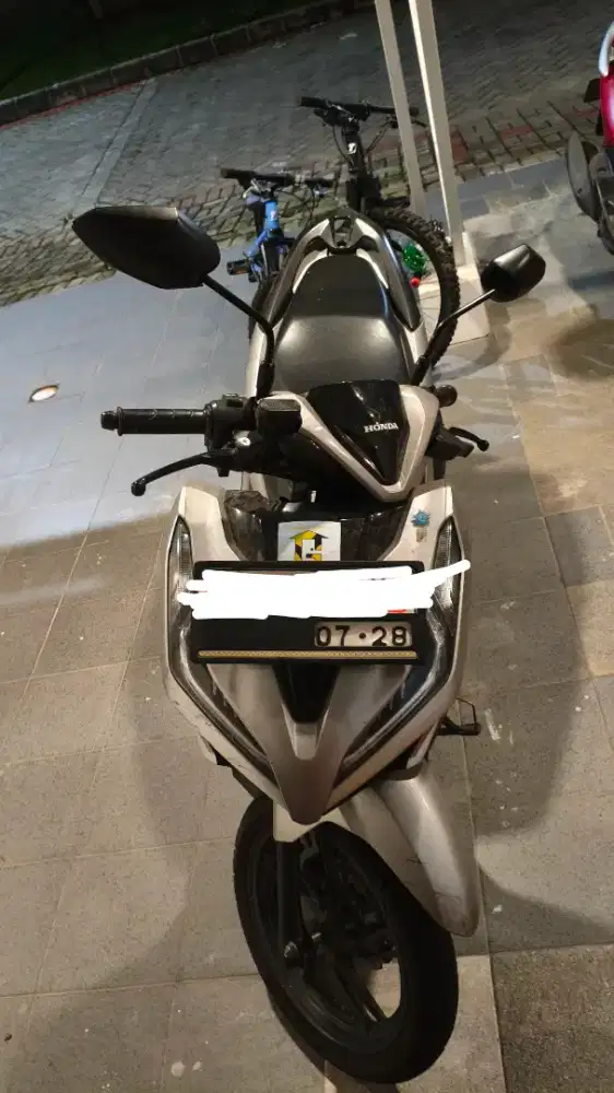 Vario 150 Silver Keyless