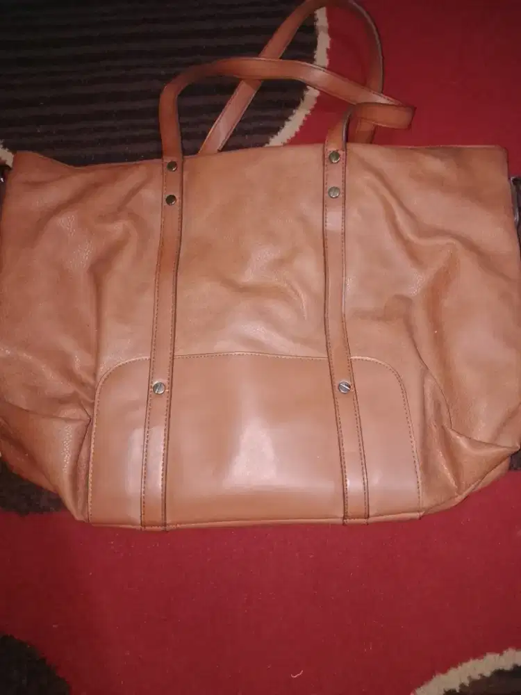 Tas Selempang Kulit Merk Zara