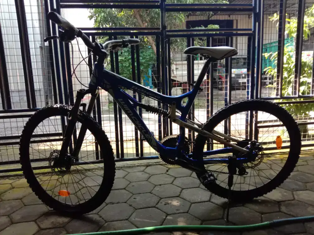 Sepeda mtb uk 26 x 2.10