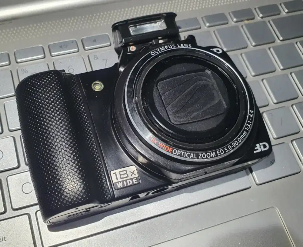 Camera digital Olympus sz - 10 warna hitam bahan