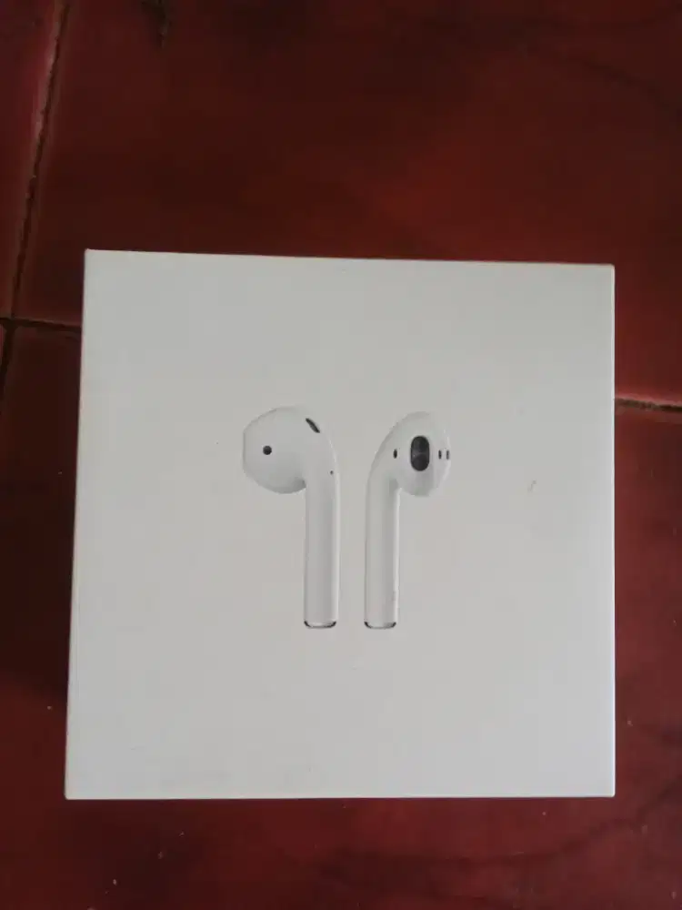 Airpod with charging case