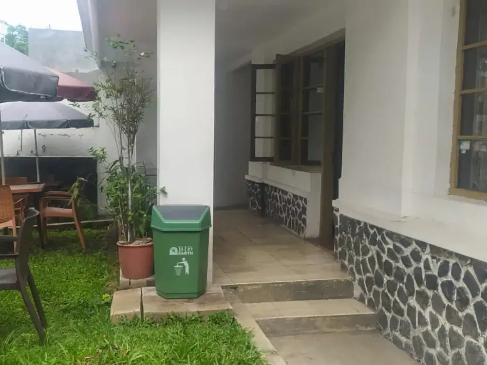 RUMAH STRATEGIS JALAN NANAS SAYAP RIAU BANDUNG