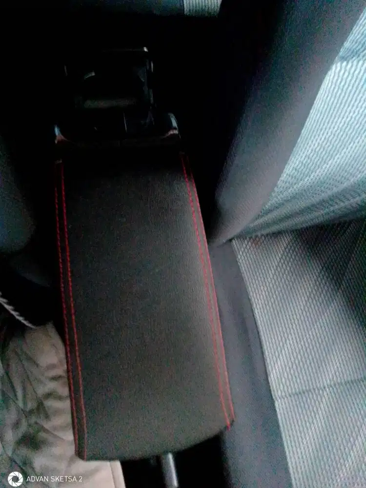 Consul box dan arm rest