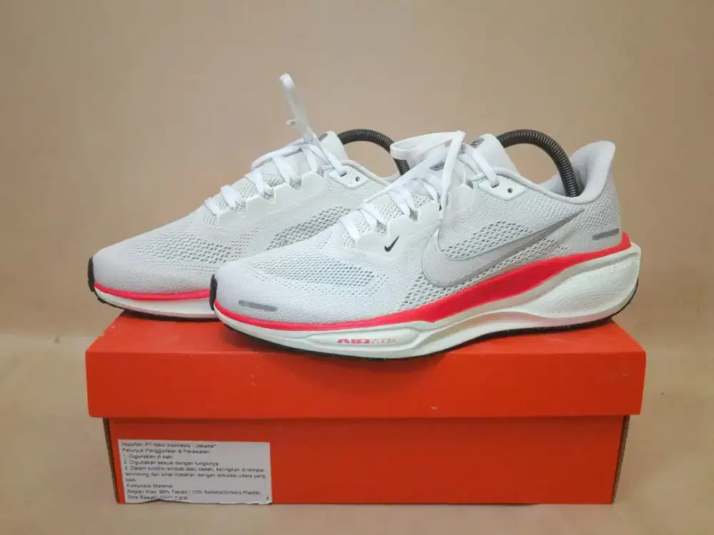 Nike Air Zoom Pegasus 41 Original
Size 42,5 dan adidas converse