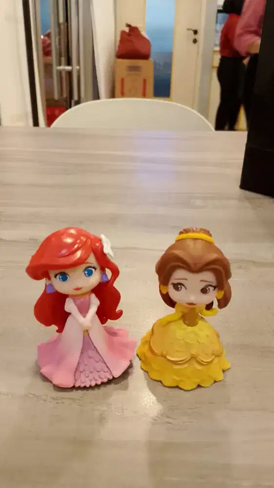 kartu karakter e-money