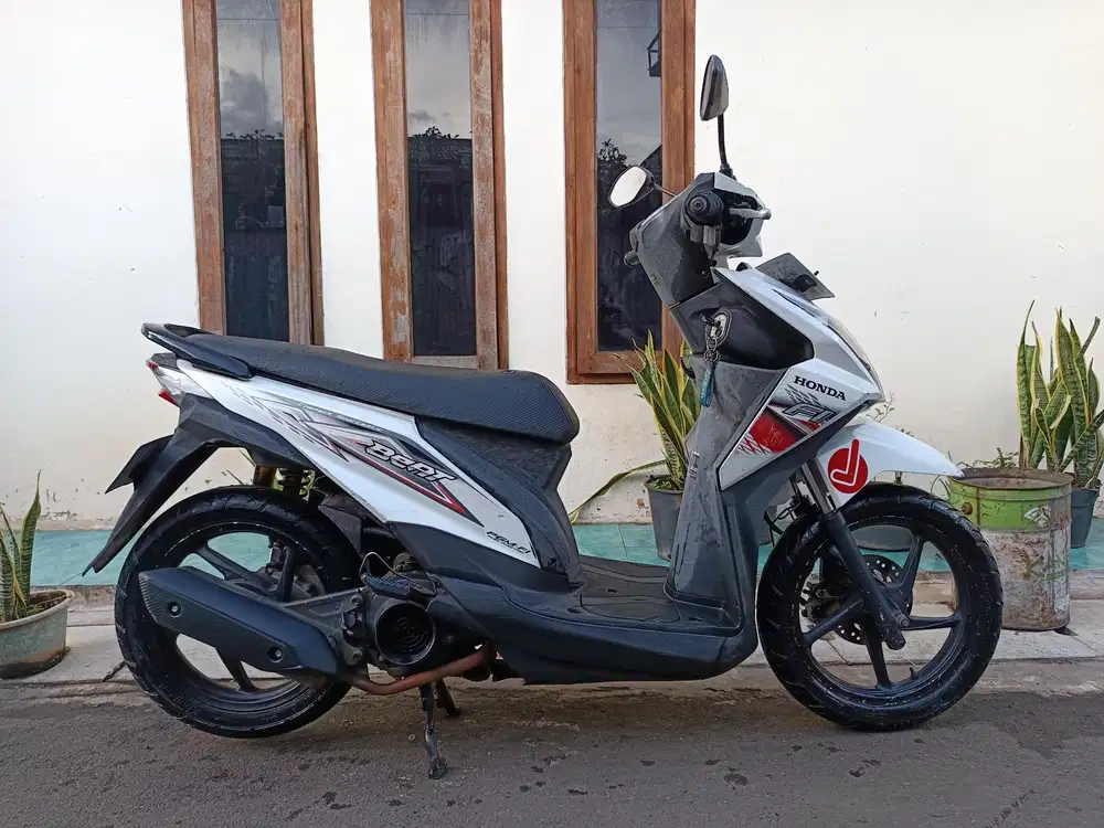 HONDA BEAT fi 2014 lengkap pajak hidup