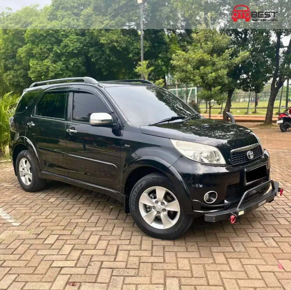 Toyota Rush G 1.5 AT 2013 3 Baris