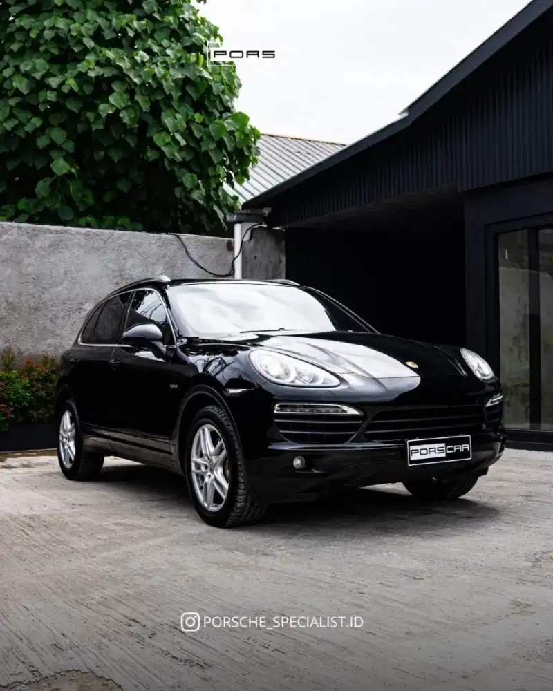 Porsche Cayenne S Hybrid 2011
