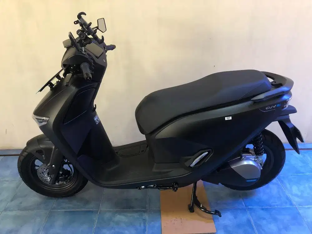 Honda Cuv E 2025 Like New