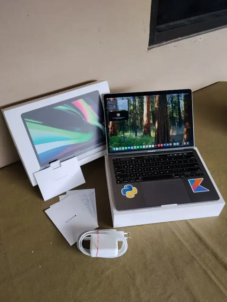 MacBook Pro M1 8/256 Fullset Mulus Space Grey