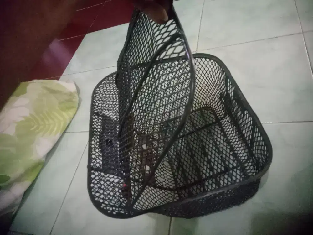 KERANJANG MOTOR / SEPEDA ADA TUTUP NYA BISA DIGEMBOK