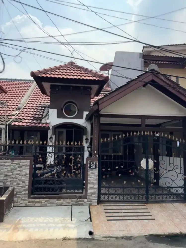 Rumah Seberang Mall Galaxy