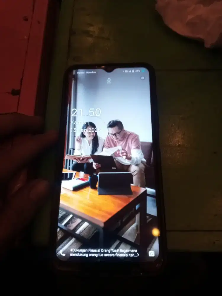 Jual hape vivo lagi Bu?
