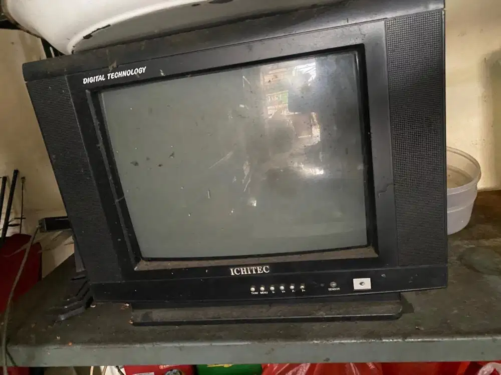 Jual tv bekas ichitec 14inc mati total