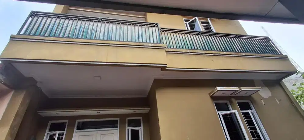 For rent rumah 2 lantai