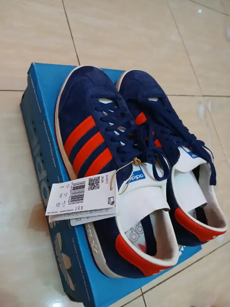 Adidas Night Sky vivid red& white