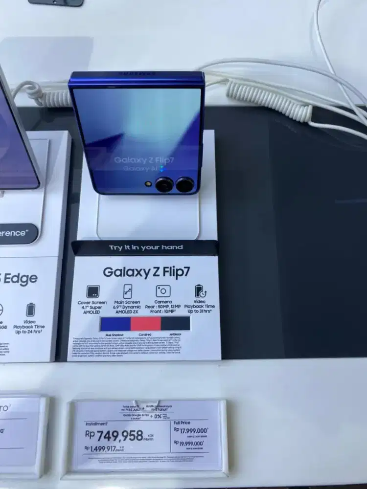 SAMSUNG Z FLIP 7 12/256