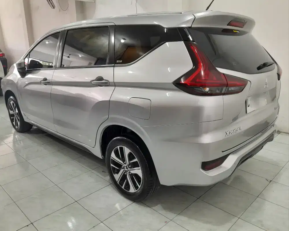 Mitsubishi Xpander Exceed Silver 2018 Automatic