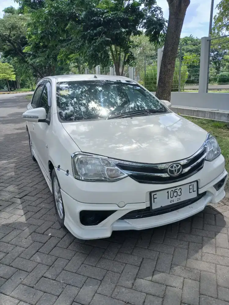Etios Valco E Tom's 2016